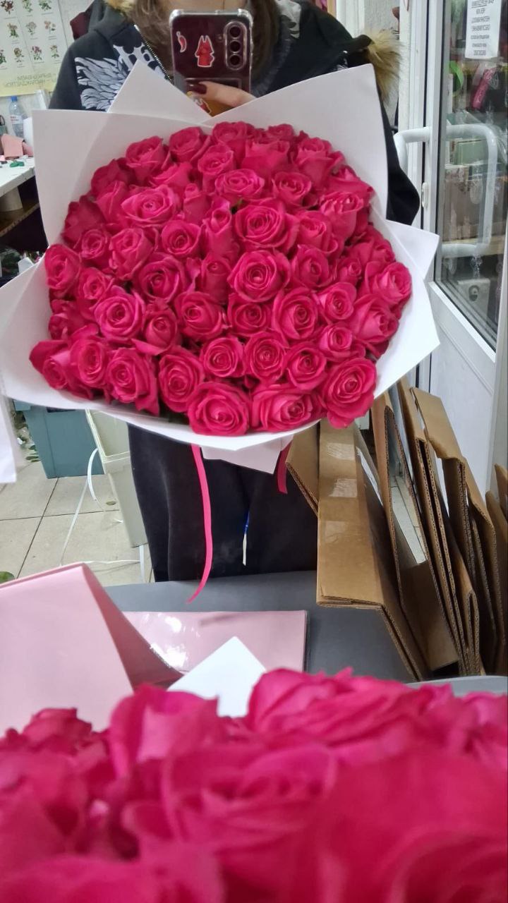 Букет из роз 51 роза, 50 сантиметров